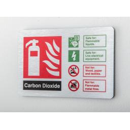 carbon-dioxide-fire-extinguisher-identification-prestige-2677-p.png